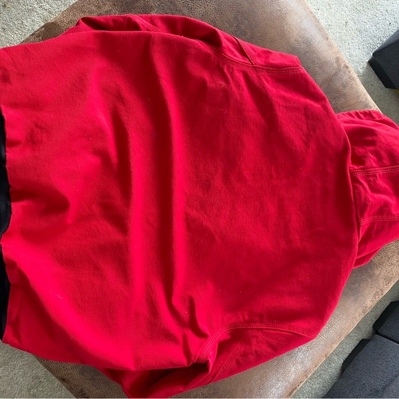 Red Carhartt coat - Picture 2 of 7